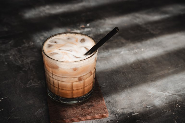 Холодна кава з&nbsp;молоком