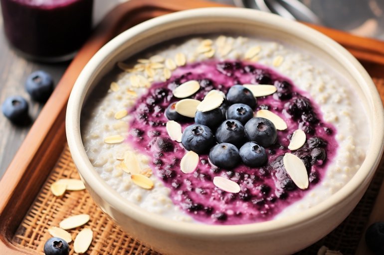 Вівсянка тривалого приготування знижує рівень ЛПНЩ завдяки клітковині<br>