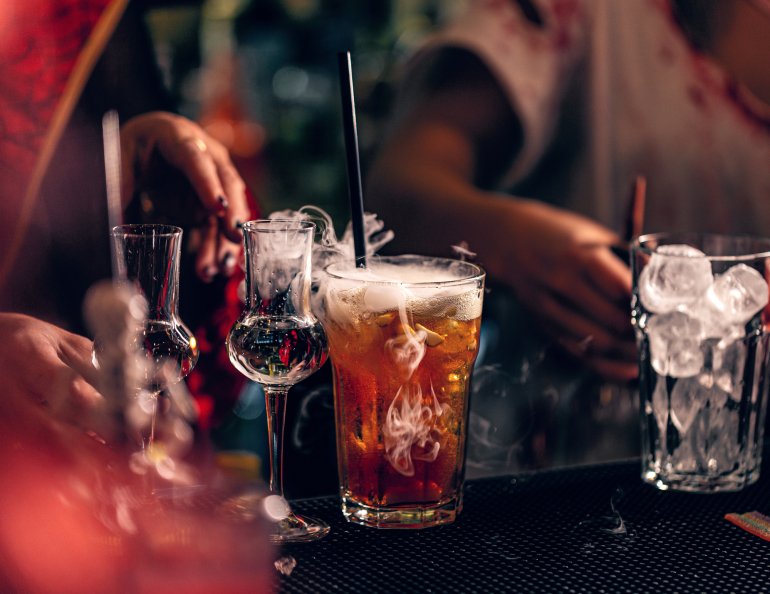 Коктейль «Поцілунок Дракули»