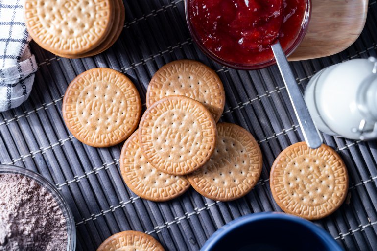 Після здачі крові можна з’їсти галетне печиво