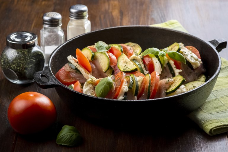 Курка з&nbsp;овочами по-грецьки