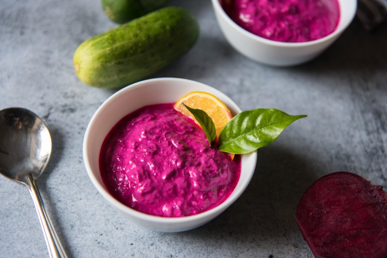 Салат из&nbsp;свеклы, хрена и&nbsp;йогурта