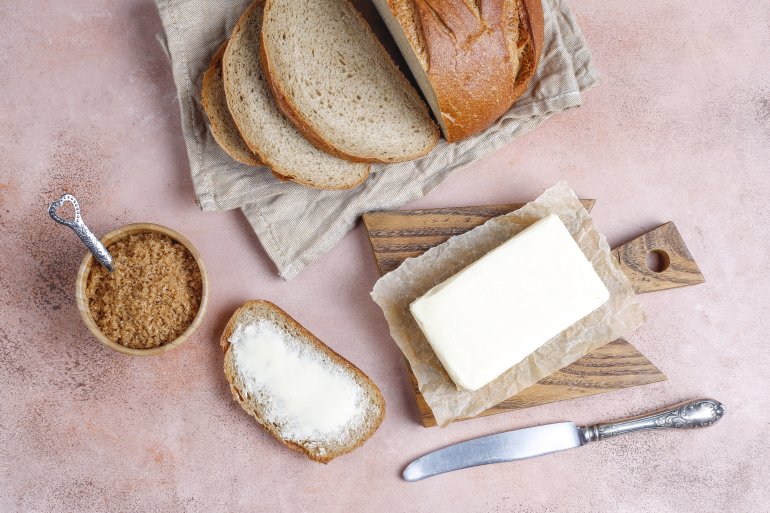 Вершкове масло містить вітаміни та&nbsp;насичені жири