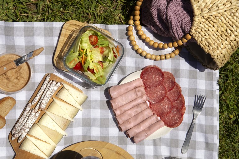 На&nbsp;пікнік можна брати продукти, які не&nbsp;потребують холоду