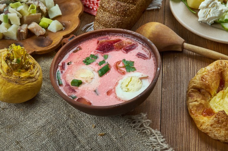 Холодний буряковий суп