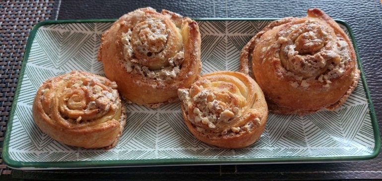 Сирні троянди