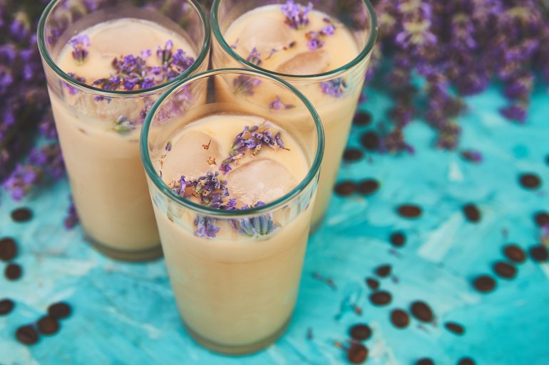 Лавандовий напій