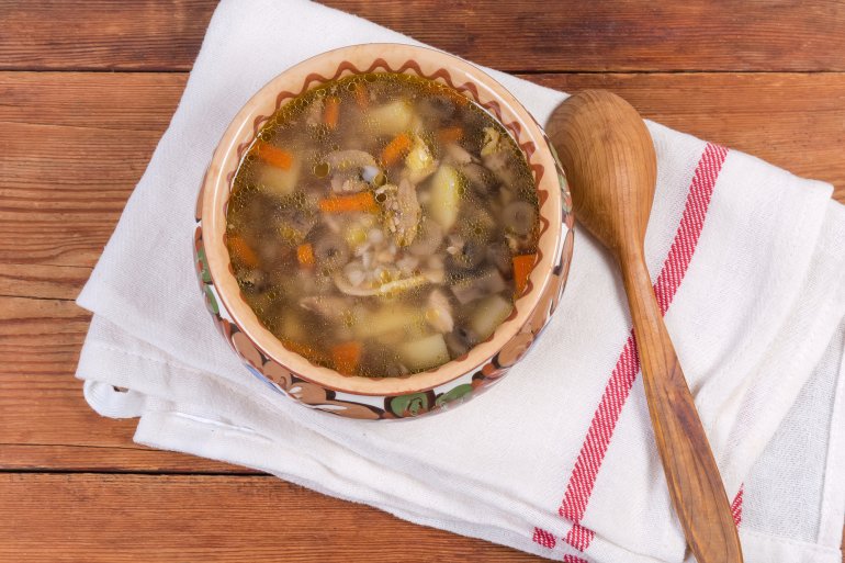 Суп з&nbsp;грибами