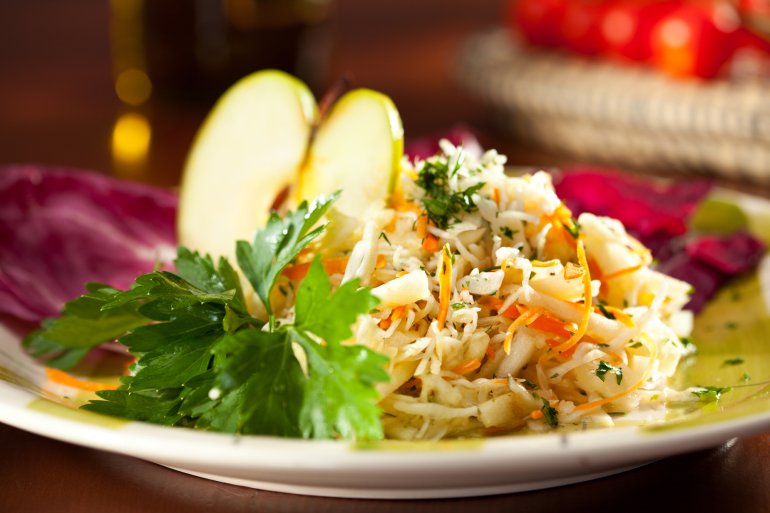 Салат з&nbsp;яблуками