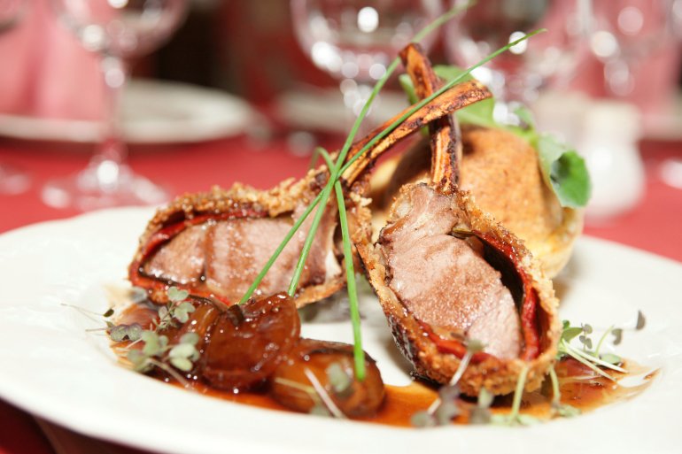 Великоднє молочне ягня