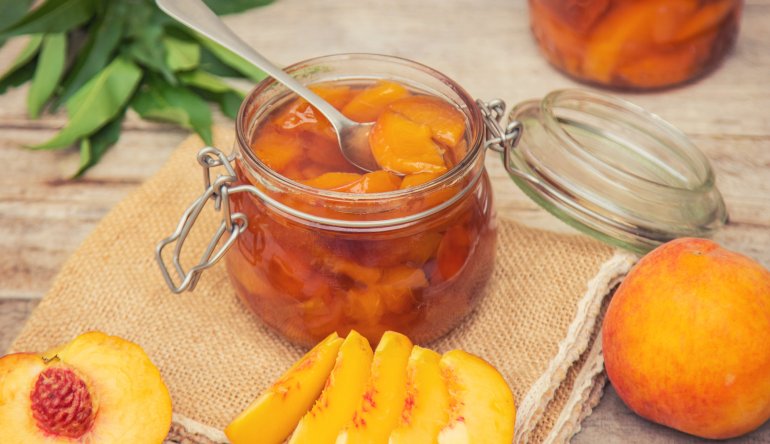 Варення з&nbsp;персиків