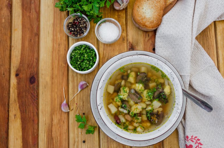 Суп з&nbsp;грибами