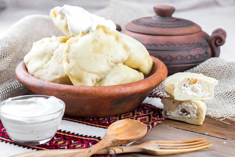 Пухкі вареники із сиром